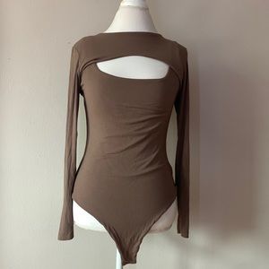 ASTR The Label Longsleeve Cutout Bodysuit - Size XL